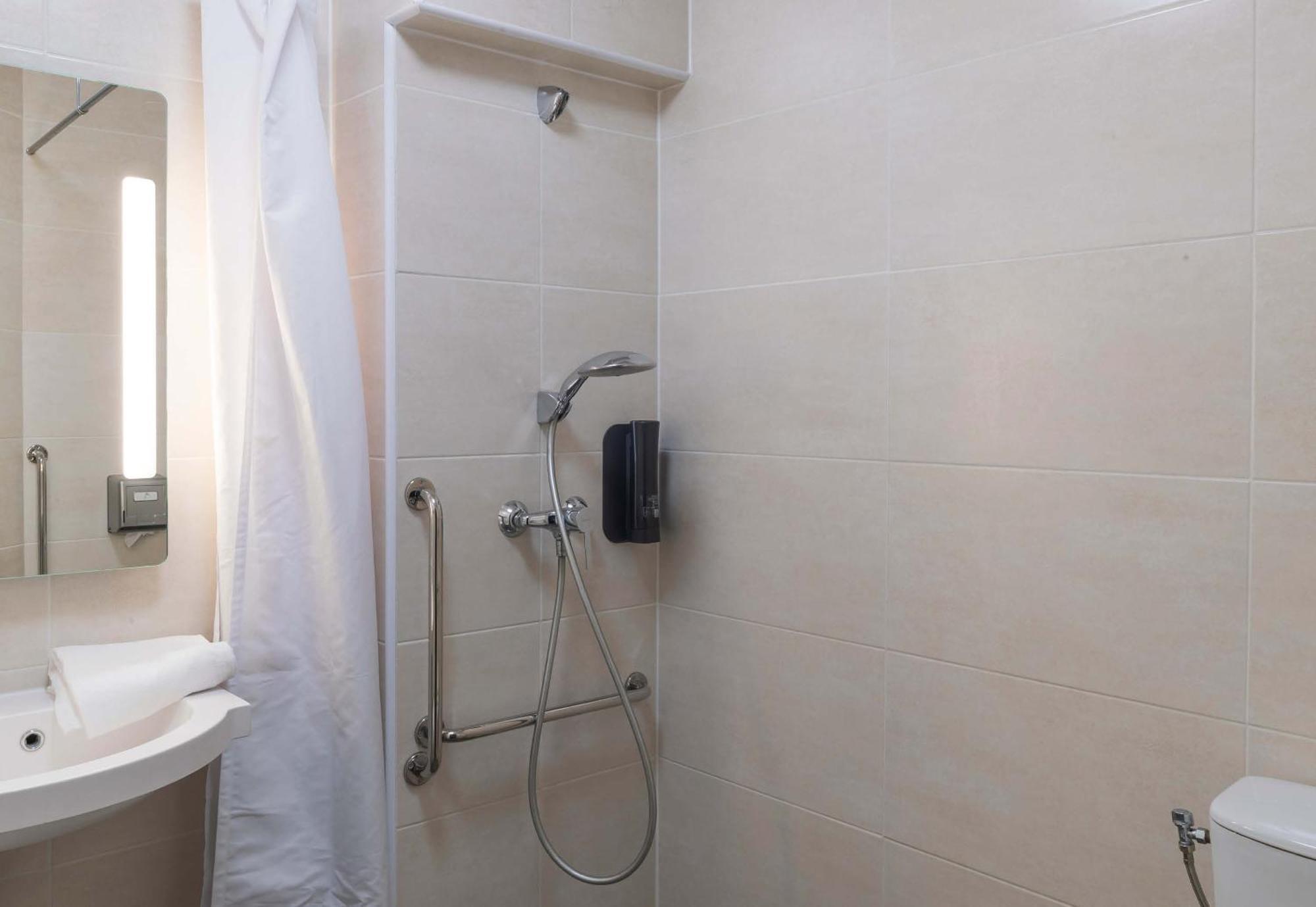 B&B Hotel Bourges 1 Esterno foto